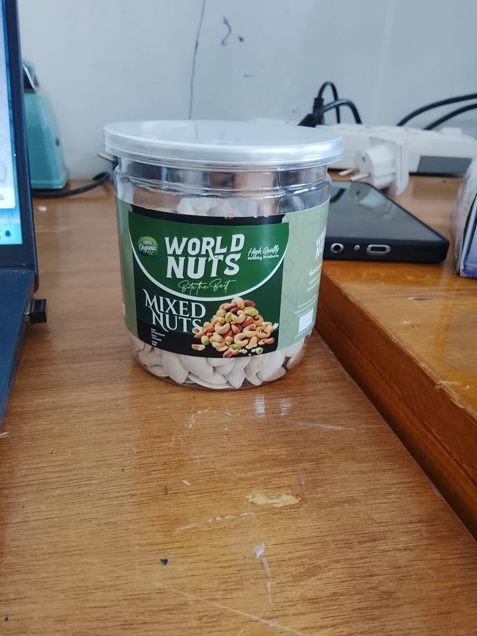 NUTS WORLD - Barcode 795697202478